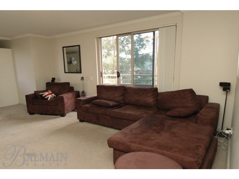 8 Yara Avenue, Rozelle NSW 2039