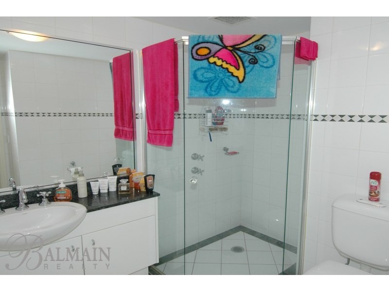 8 Yara Avenue, Rozelle NSW 2039