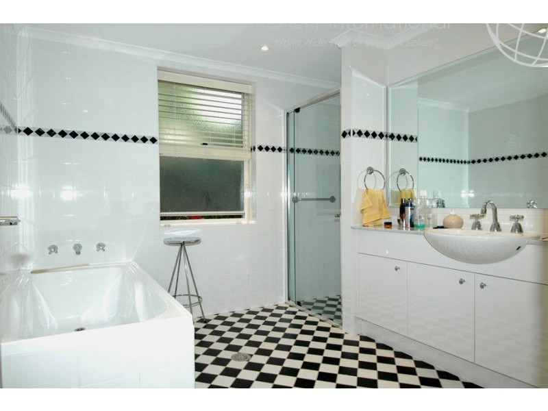 3B Karrabee Avenue, Huntleys Cove NSW 2111