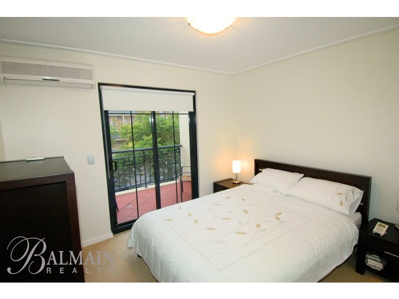 4 Margaret Street Balmain Shores, Rozelle NSW 2039