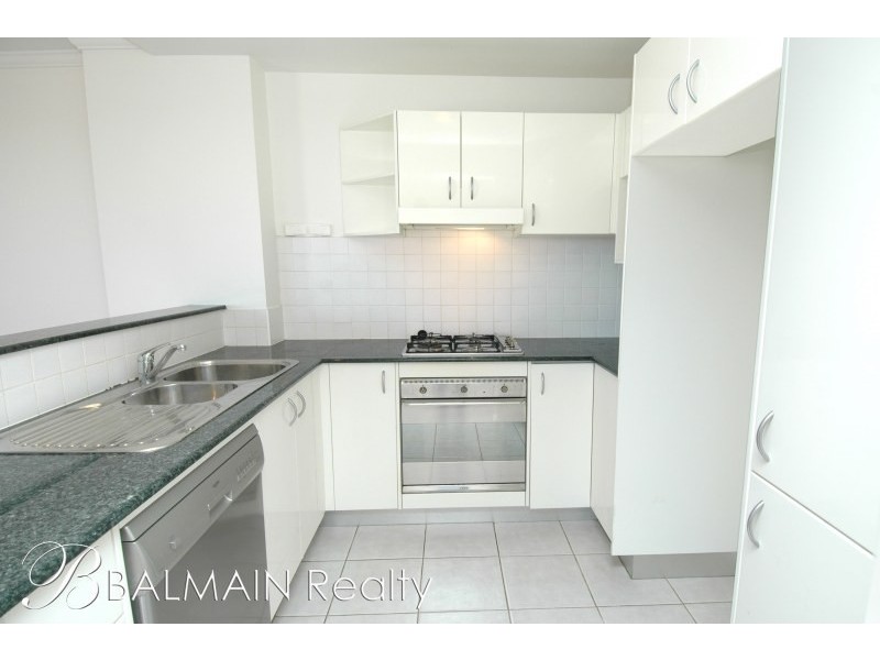 8 Yara Avenue, Rozelle NSW 2039