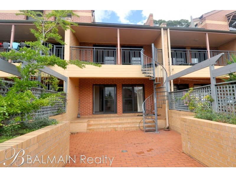 8 Water Street, Birchgrove NSW 2041