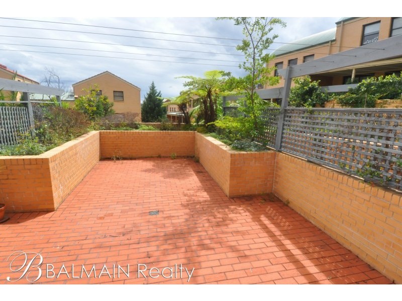 8 Water Street, Birchgrove NSW 2041