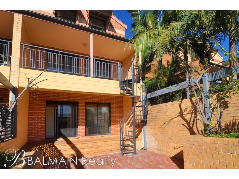 8 Water Street, Birchgrove NSW 2041