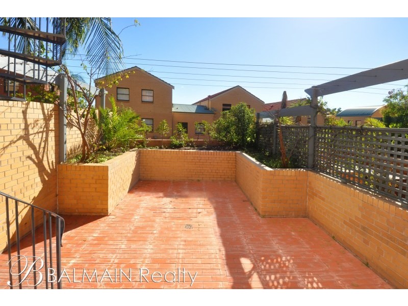 8 Water Street, Birchgrove NSW 2041