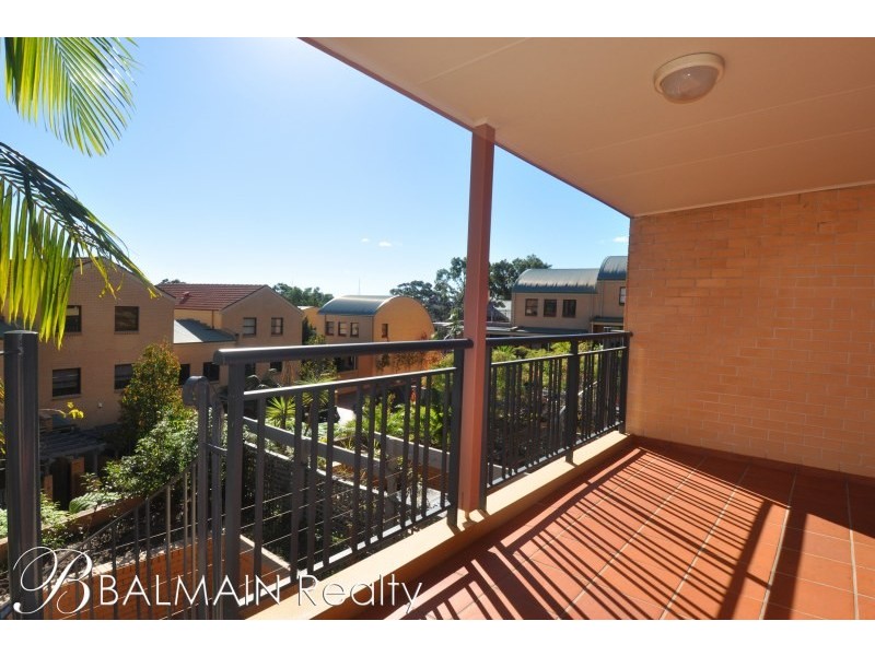 8 Water Street, Birchgrove NSW 2041