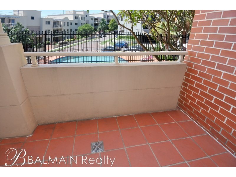 8 Yara Avenue, Rozelle NSW 2039