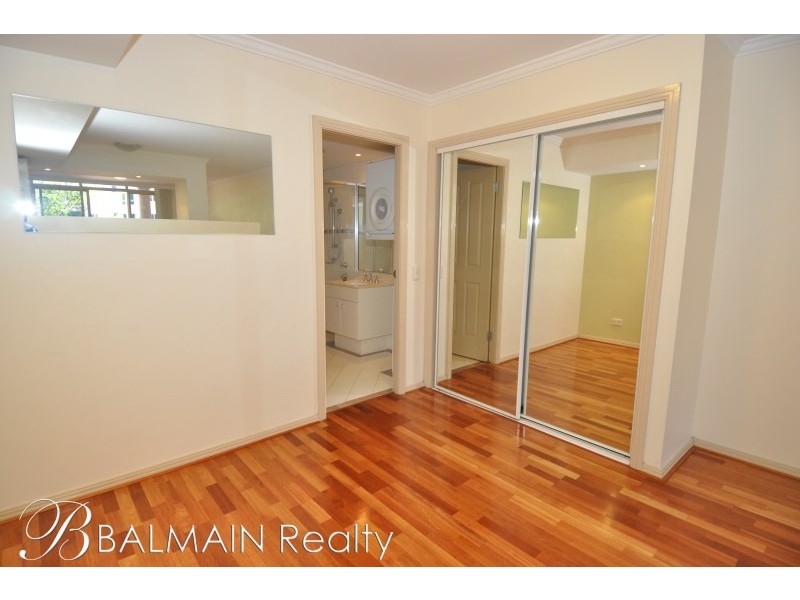 8 Yara Avenue, Rozelle NSW 2039