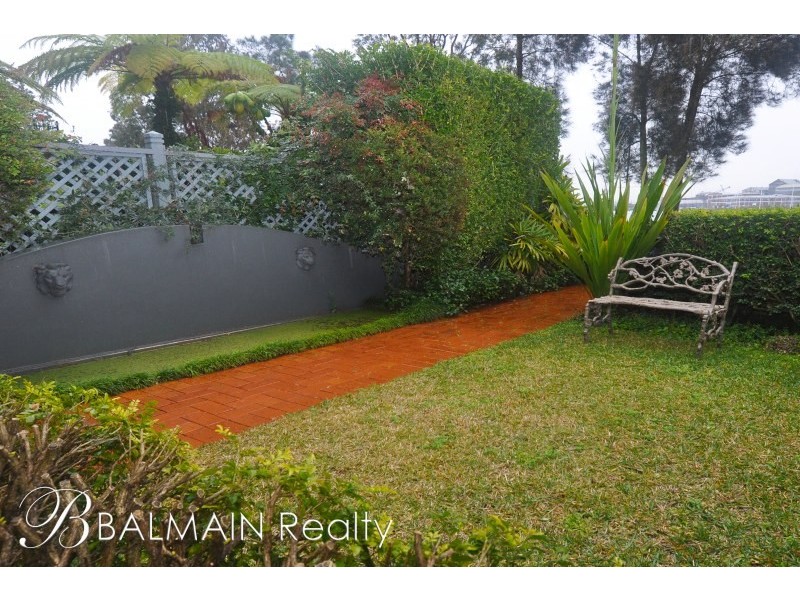 8 Water Street, Birchgrove NSW 2041