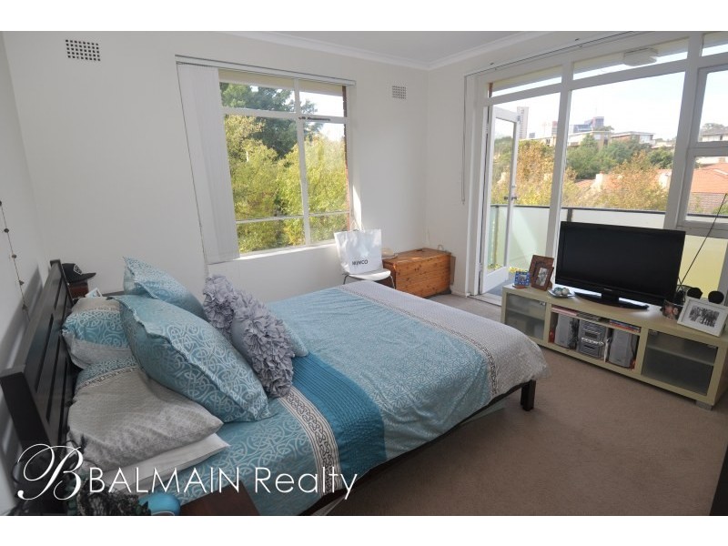 12 Hazelbank Road, Wollstonecraft NSW 2065