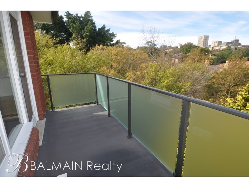 12 Hazelbank Road, Wollstonecraft NSW 2065