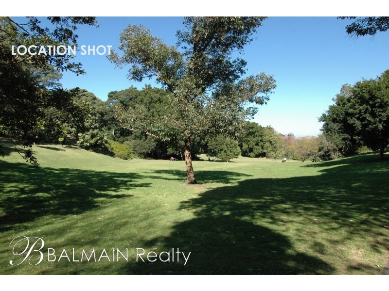 12 Hazelbank Road, Wollstonecraft NSW 2065