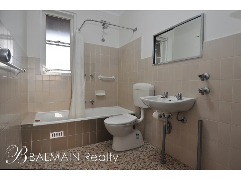 2 Pearson Street, Balmain East NSW 2041