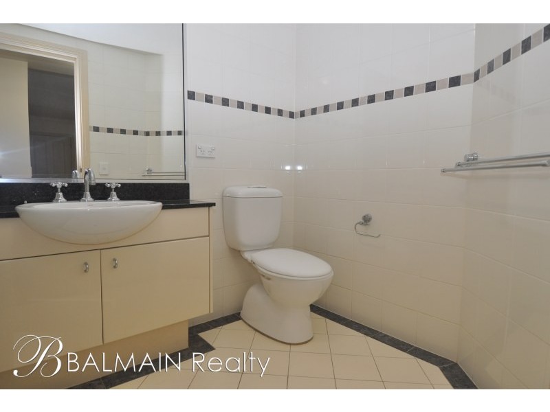 8 Yara Avenue, Rozelle NSW 2039