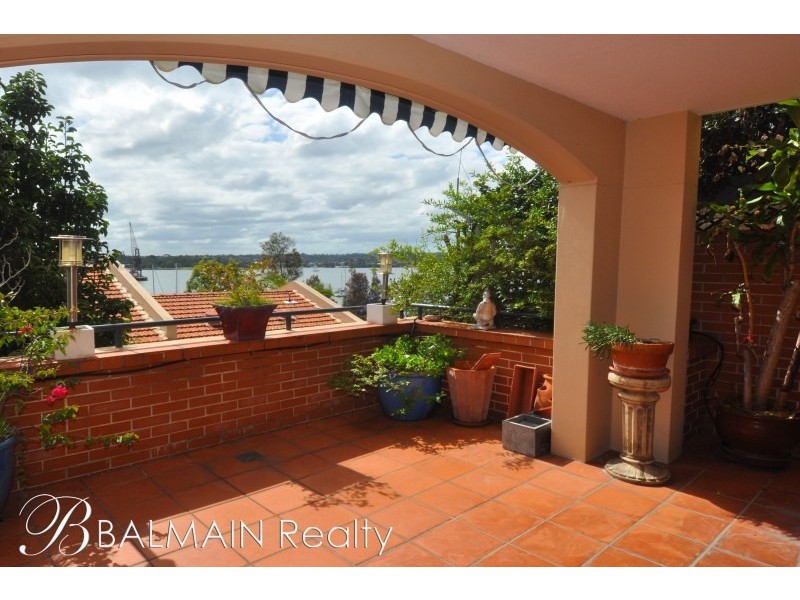 8 Water Street, Birchgrove NSW 2041