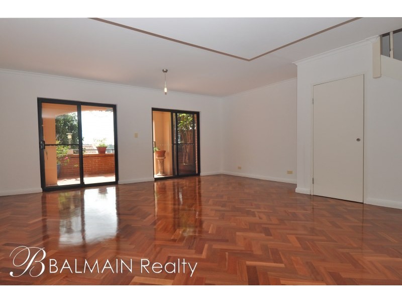 8 Water Street, Birchgrove NSW 2041