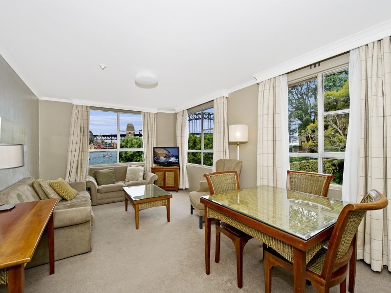 Unit 6/2a Henry Lawsons Avenue, Mcmahons Point NSW 2060