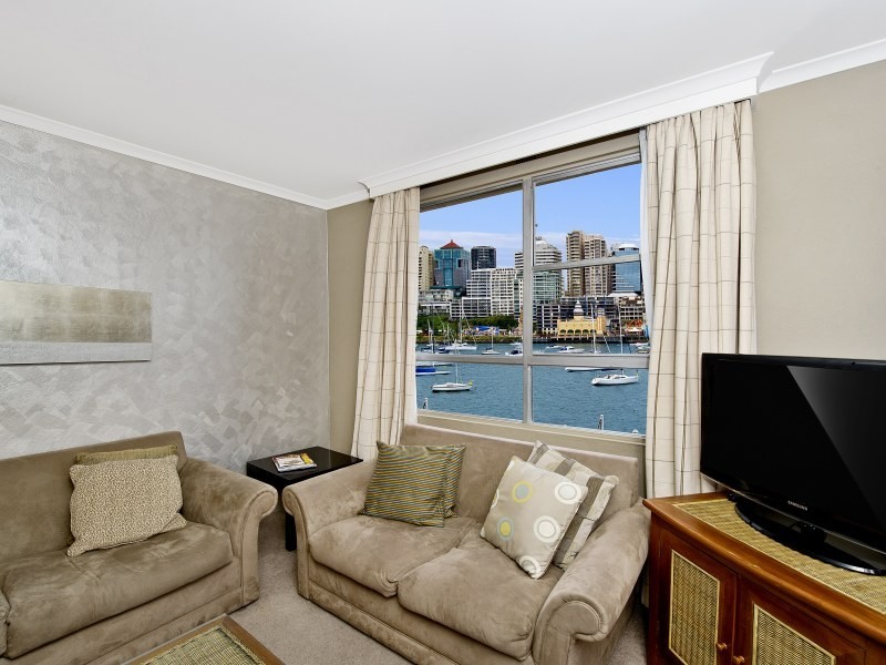 Unit 6/2a Henry Lawsons Avenue, Mcmahons Point NSW 2060