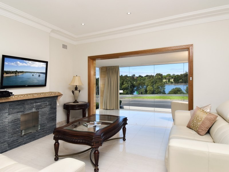 60 Henley Marine Drive, Rodd Point NSW 2046