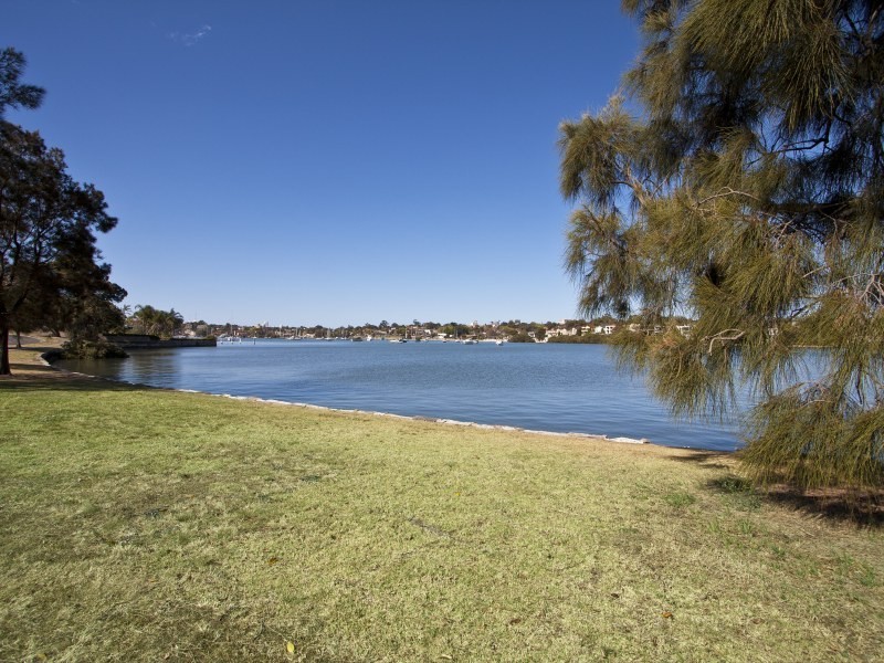 10 Burns Crescent, Chiswick NSW 2046