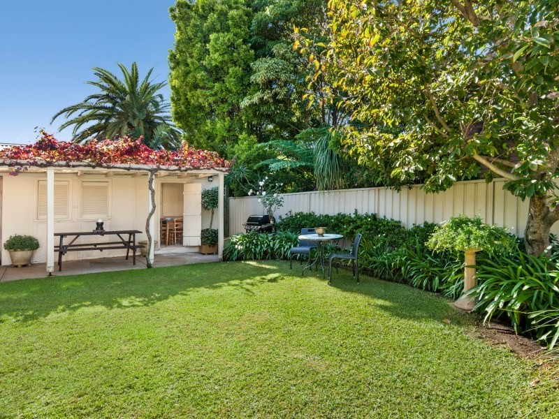 14 Robert Avenue, Russell Lea NSW 2046