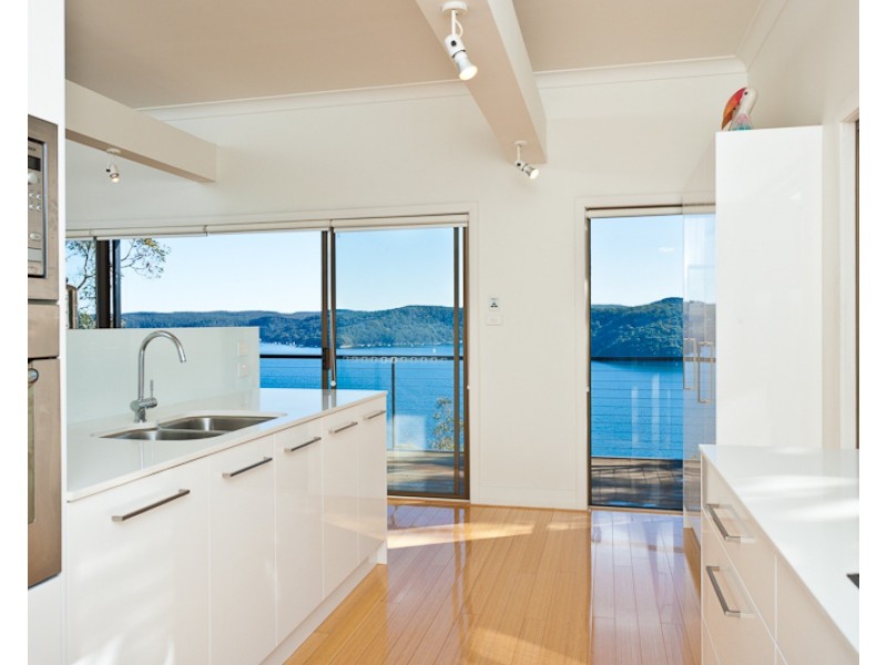 11 Capri Close, Avalon Beach NSW 2107