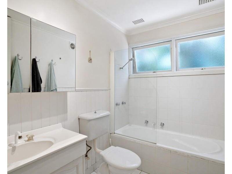26 Dolphin Crescent, Avalon Beach NSW 2107