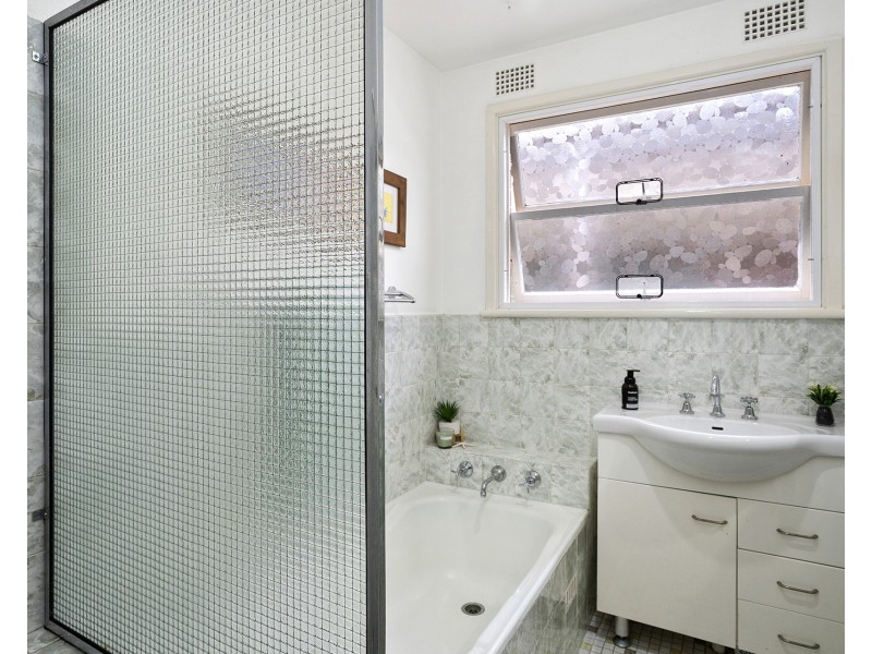 63 Wallumatta Road, Newport NSW 2106