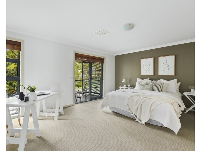 15 Mahogany Boulevard, Warriewood NSW 2102