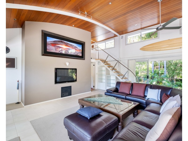 9 Dolphin Crescent, Avalon Beach NSW 2107