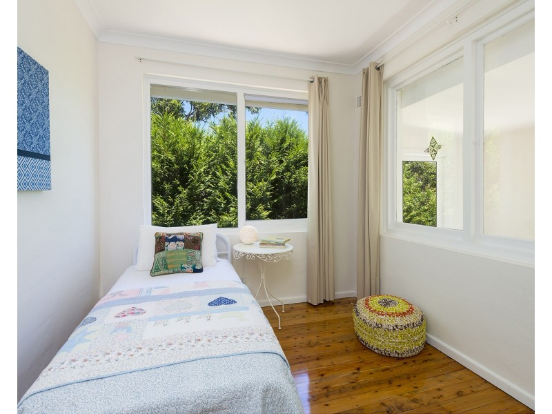 18 Alexander Road, Avalon Beach NSW 2107