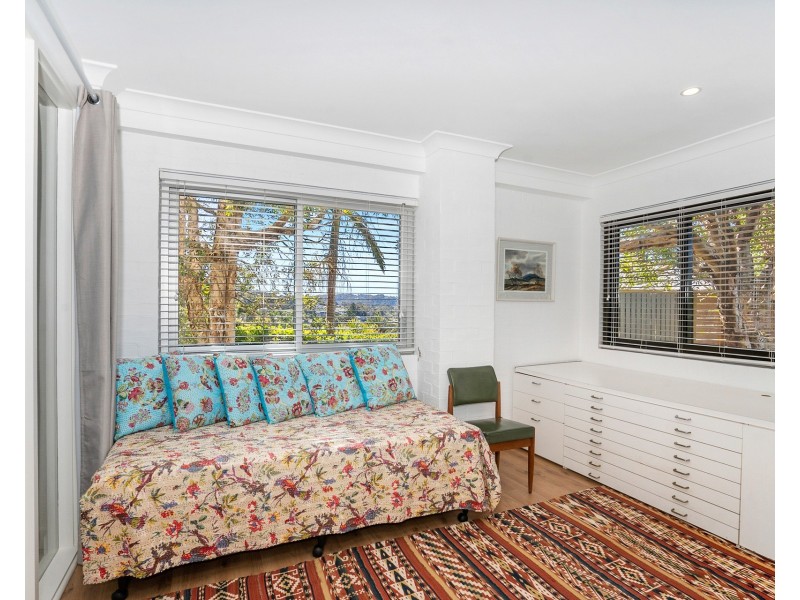 8 Surfside Avenue, Avalon Beach NSW 2107