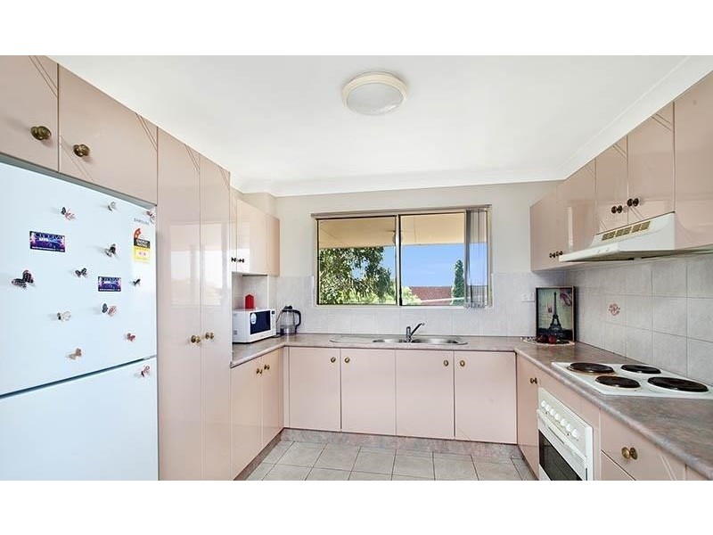 9/124 Flora Street, Sutherland NSW 2232