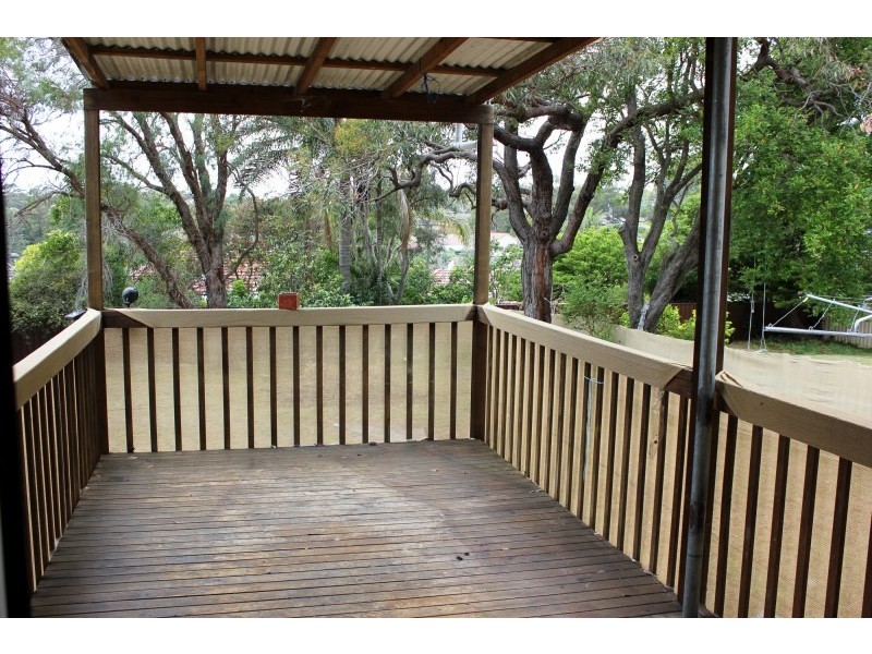 15 Moona Road, Kirrawee NSW 2232