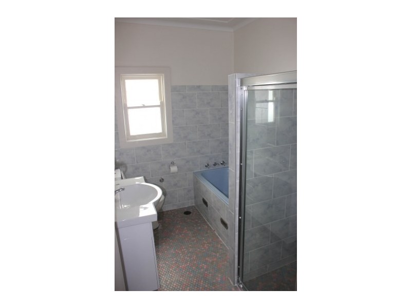 222 President Avenue, Miranda NSW 2228