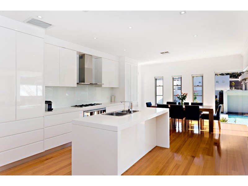 6 Raleigh Street, Blakehurst NSW 2221