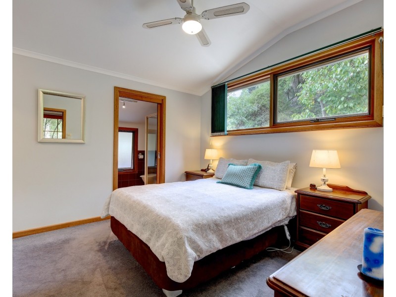 27 Strathalbyn Road, Aldgate SA 5154