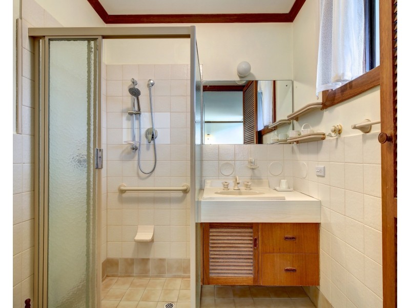 36 Dudley Crescent, Marino SA 5049