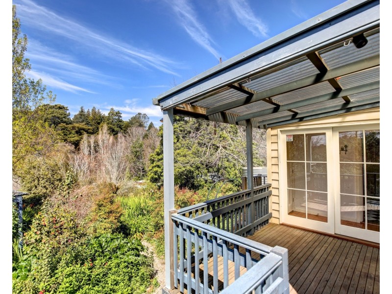 3 Montrose Street, Stirling SA 5152