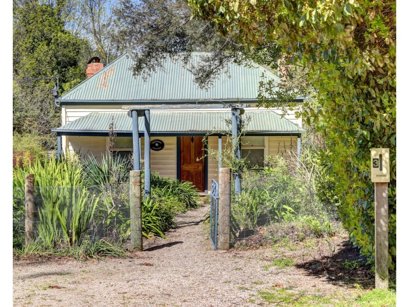 3 Montrose Street, Stirling SA 5152