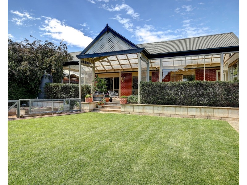 27 Victoria Street, Hahndorf SA 5245