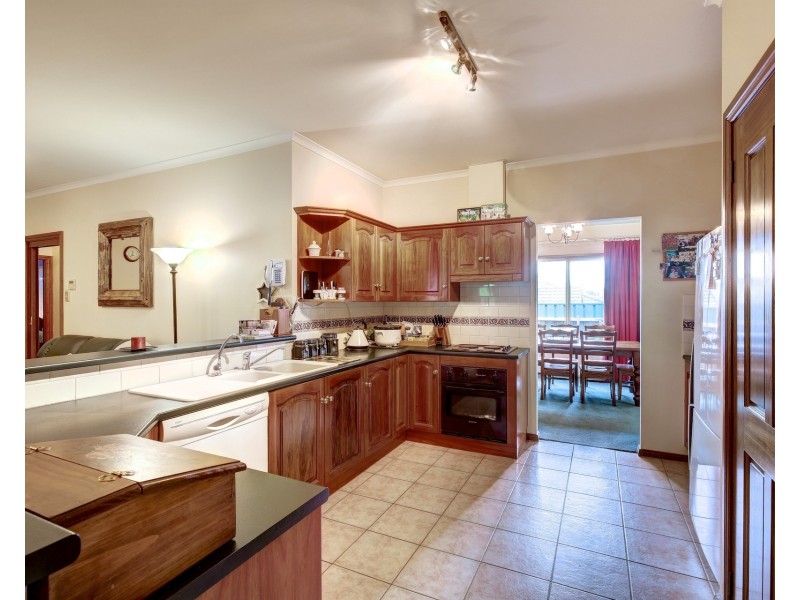 51 Gum Tree Drive, Littlehampton SA 5250