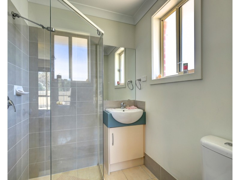 8 Cypress Terrace, Murray Bridge SA 5253