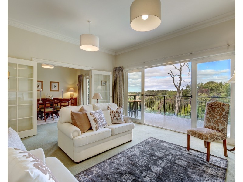 12 St Margaret Drive, Aldgate SA 5154