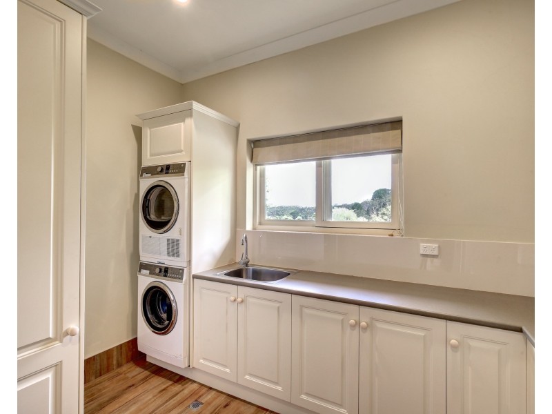 12 St Margaret Drive, Aldgate SA 5154