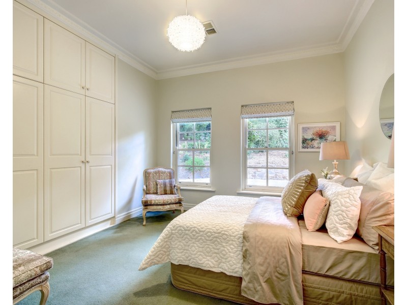 12 St Margaret Drive, Aldgate SA 5154