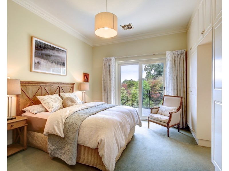 12 St Margaret Drive, Aldgate SA 5154