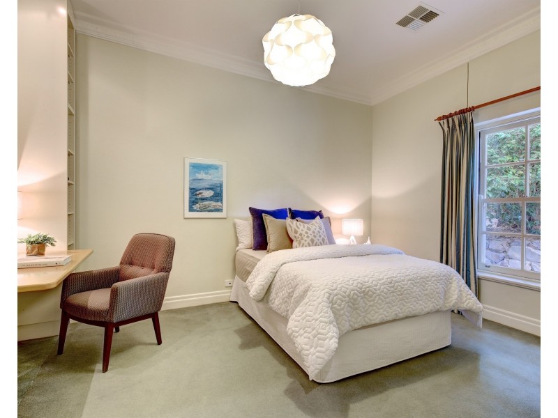 12 St Margaret Drive, Aldgate SA 5154