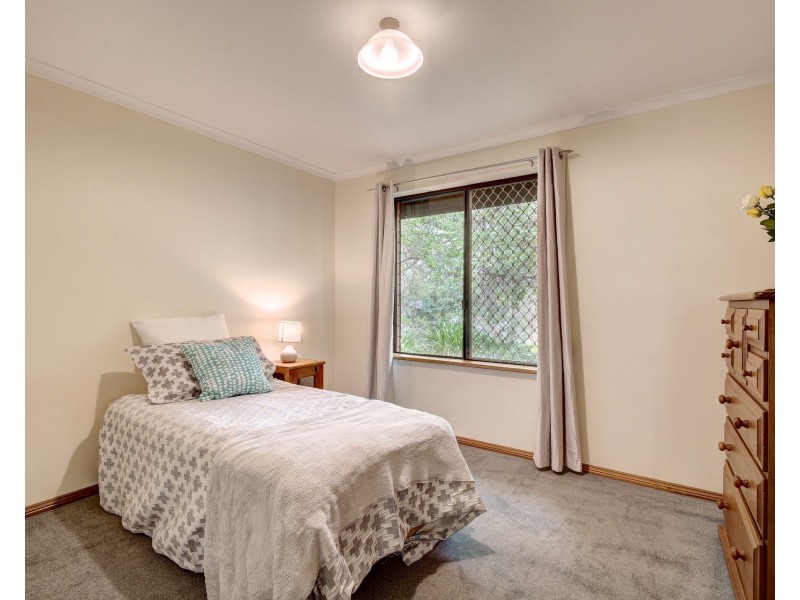 35 Heather Road, Heathfield SA 5153