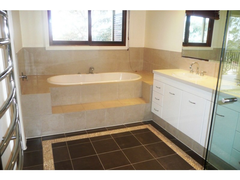 1 Karingal Street, Seaforth NSW 2092